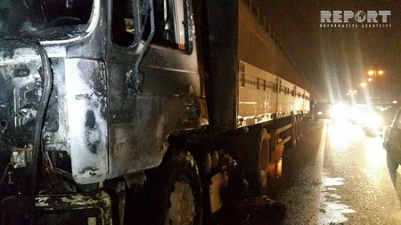 Bakı-Quba yolunda yük avtomobili yanıb, tıxac yaranıb - FOTO - VİDEO