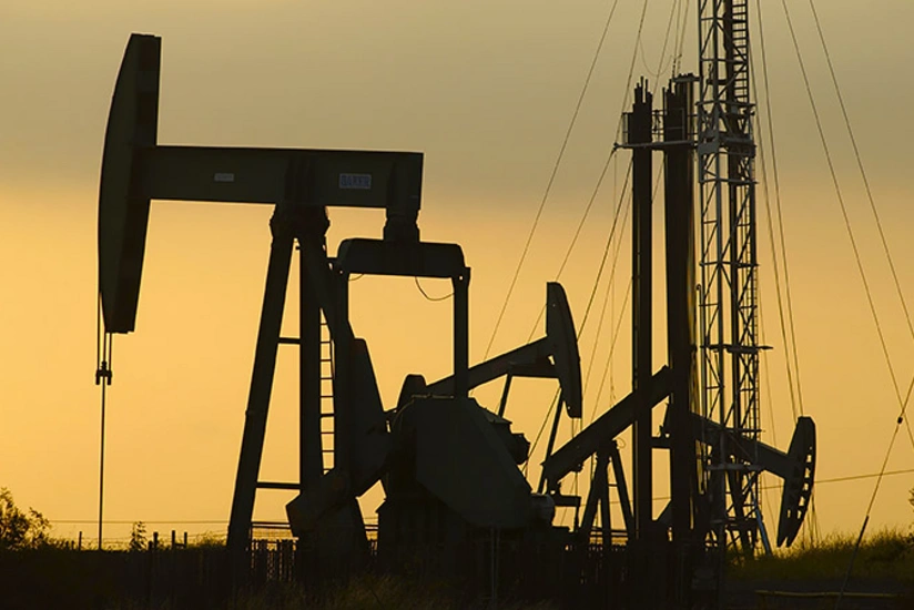 US sees weekly rise in oil inventories