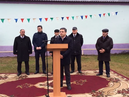 Azərbaycanda daha bir kəndə qaz verilib