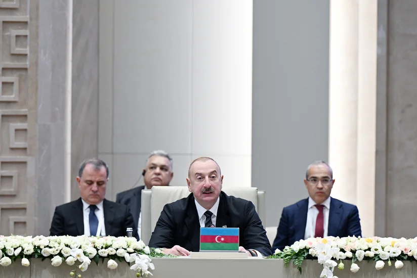 Dövlət başçısı: Son dövrlər Şərq-Qərb nəqliyyat dəhlizi ilə Azərbaycan ərazisi üzrə daşımalar daha da artıb