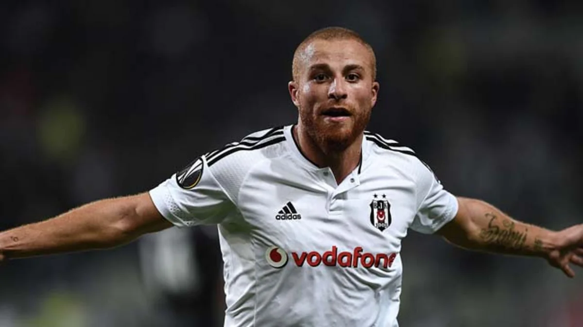 ​Beşiktaşın futbolçusu Premyer Liqada çıxış edəcək
