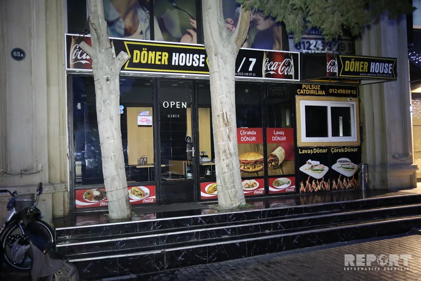 В Баку произошел пожар в знаменитой донерной - ВИДЕО