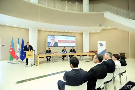 Еврокомиссар: Азербайджан - важный партнер ЕС