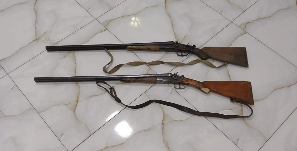 Biləsuvar sakinlərindən qanunsuz saxlanılan odlu silahlar təhvil götürülüb