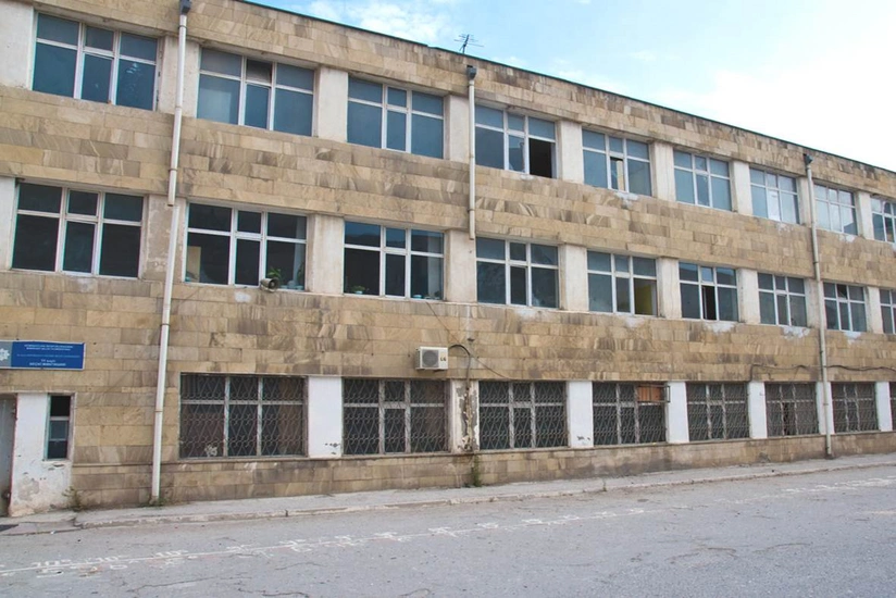 Bakıda daha bir məktəb koronavirusa görə bağlanıb