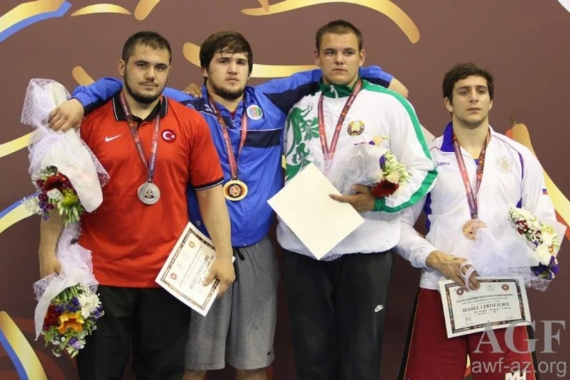 ​Azərbaycan güləşçiləri Avropa çempionatını 4 medalla başa vurub
