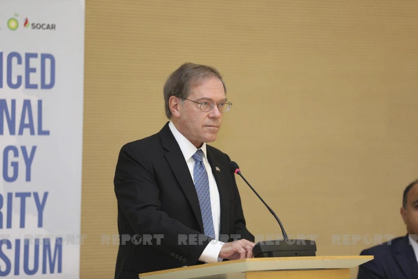 US envoy: Azerbaijan has tremendous solar and wind energy potential