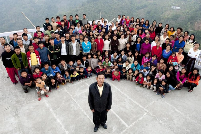 В Индии умер глава самой большой семьи в мире