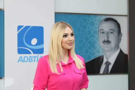 PR mütəxəssisləri tələbələrə kommunikasıyanın əhəmiyyətinə dair təlim keçib