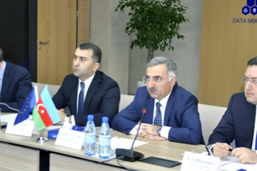 Bakıda Aİ ilə elektron xidmətlər və elektron ticarətin inkişafı ilə bağlı dəyirmi masa keçirilib