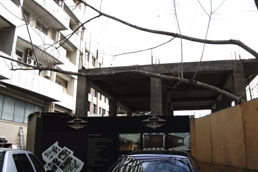 “Baku Lüks Tikinti”nin qanunsuz hərəkəti kütləvi etirazlara səbəb oldu - FOTO - VİDEO