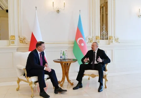Azerbaijani, Polish presidents held one-on-one meeting