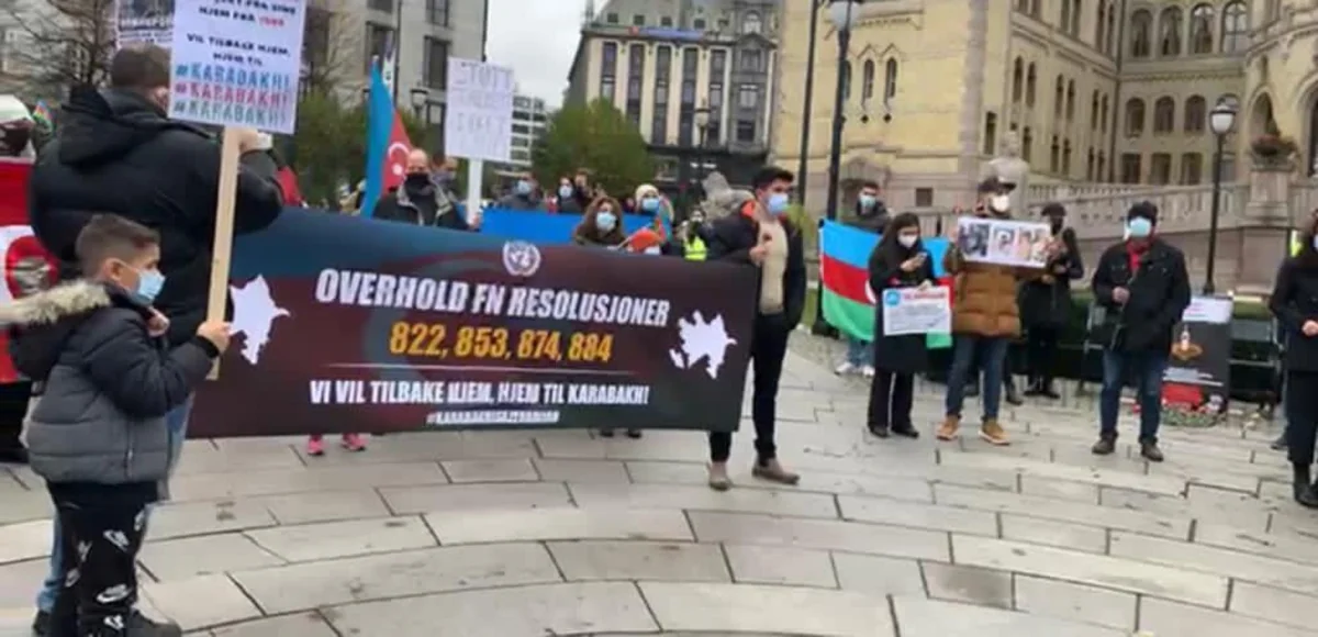 Проживающие в Осло азербайджанцы провели акцию перед зданием парламента