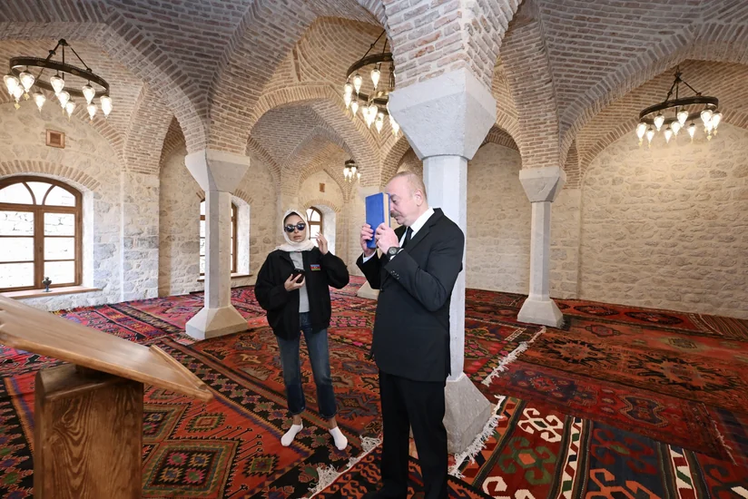 Mamayı məscidinin bərpadan sonra açılışı olub - YENİLƏNİB