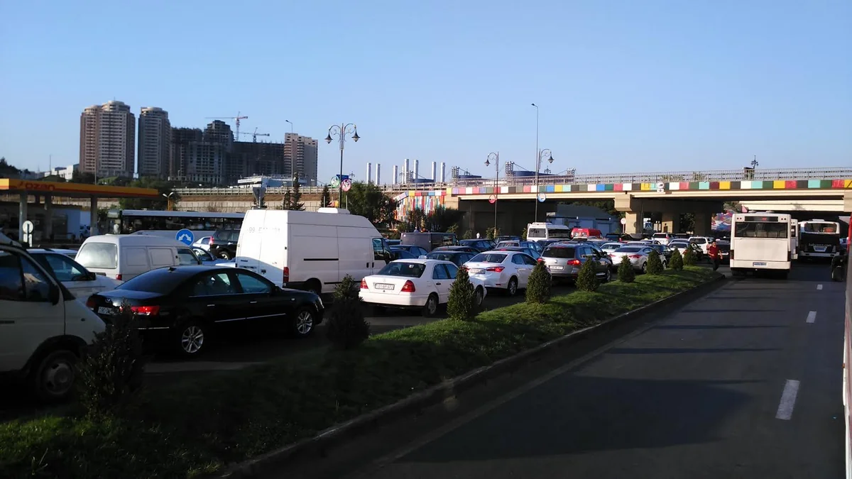 ​Bakının şimal girişində tıxac yaranıb - FOTO