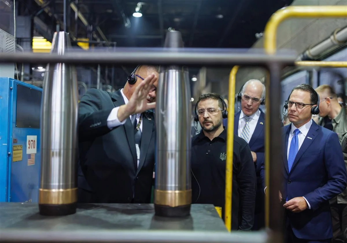Zelenskyy visits ammunition plant in Scranton