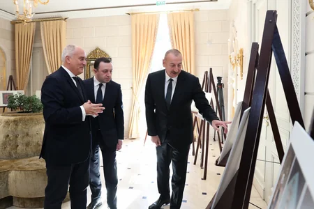 Azərbaycan Prezidenti və Gürcüstanın Baş naziri “Qarabağ xanlığının irsi” sərgisi ilə tanış olublar