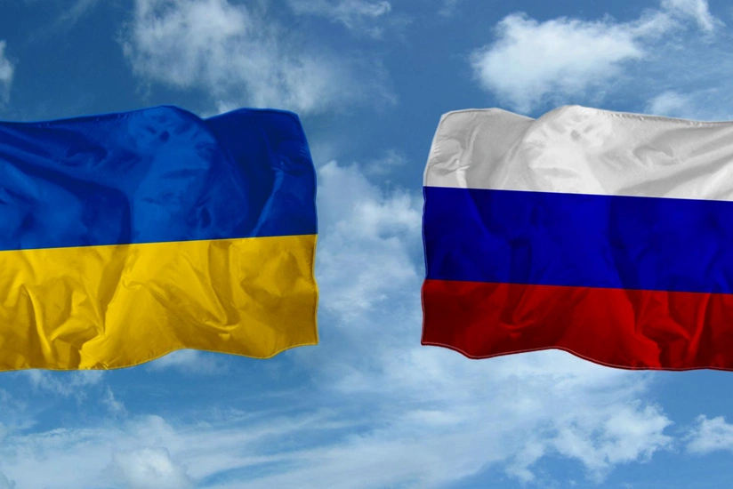 Russian and Ukrainian delegations resume talks