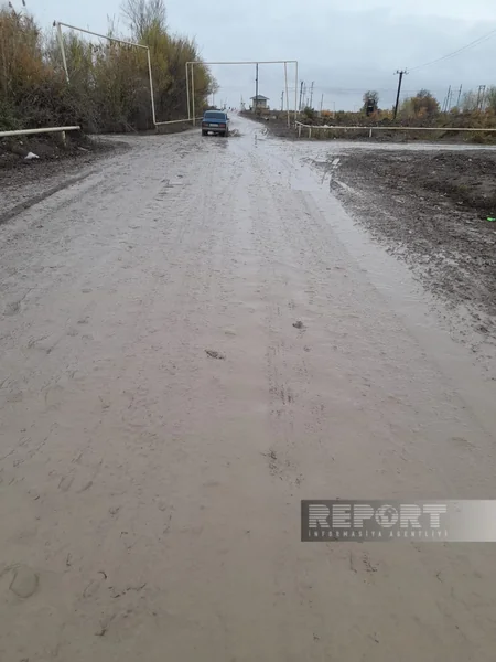 Kürdəmirdə sakinləri təngə gətirən bərbad yol niyə təmir olunmur?