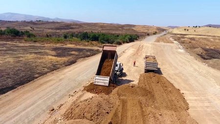 Şükürbəyli-Cəbrayıl-Hadrut yeni avtomobil yolunun tikintisi davam etdirilir