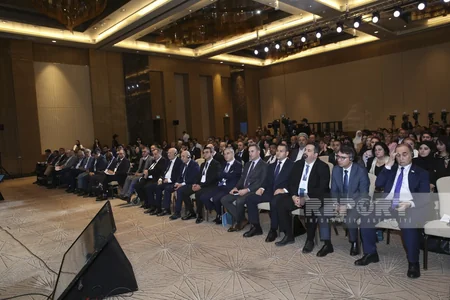 Bakıda islamofobiya ilə mübarizəyə dair beynəlxalq konfrans yekunlaşıb, kommunike qəbul edilib - YENİLƏNİB-2