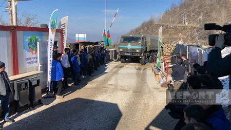 Total of 36 vehicles of peacekeepers move freely through Khankandi-Lachin road