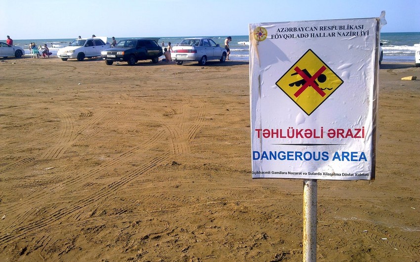 Dənizdə batmaq təhlükəsi ilə üzləşənlər xilas edilib
