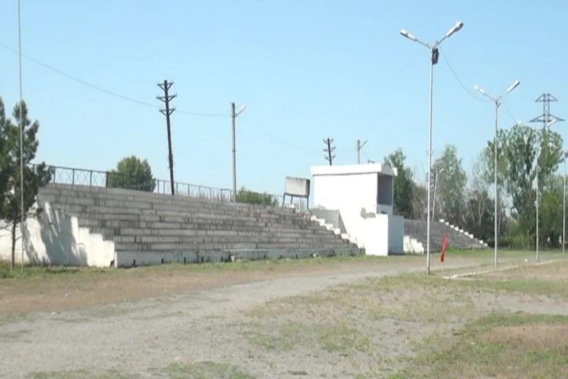 Acınacaqlı vəziyyətdə olan Zərdab rayon mərkəzi stadionu