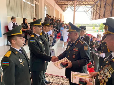 Ali Hərbi Məktəbdə növbəti buraxılış mərasimi keçirilib