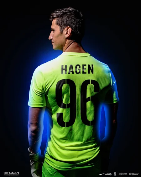 Səbail əcnəbi qapıçı aldı