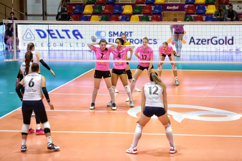 Qadın voleybolçular arasında Azərbaycan çempionatının növbəti oyunları keçirilib