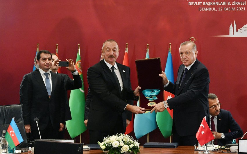 Misir mətbuatı Prezident İlham Əliyevə Türk Dünyasının Ali Ordeninin təqdim edilməsinə geniş yer ayırıb