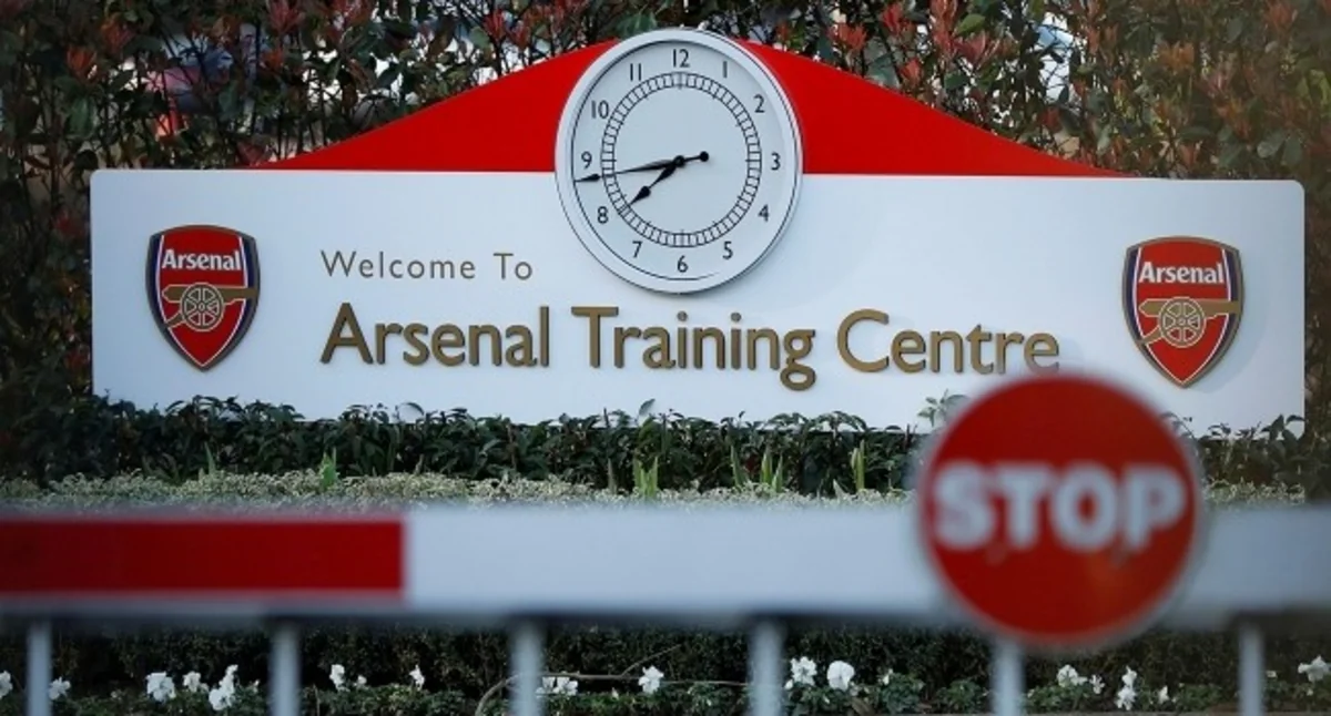 Arsenal klubu məşqlərə başladı