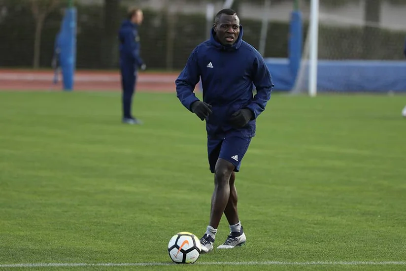 Qurban Qurbanov legioner futbolçunu əvəzedici komandaya göndərib