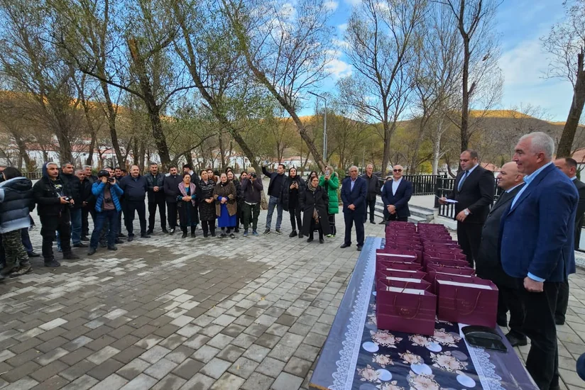 Zabux kəndində daha 25 ailəyə evlərin açarları təqdim olunub - YENİLƏNİB-3