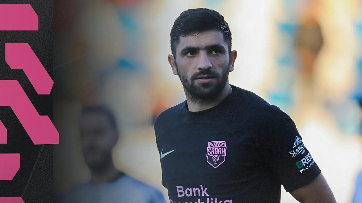 Sabah futbolçusu ilə yollarını ayırdığını açıqlayıb