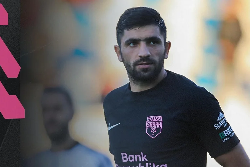 Sabah futbolçusu ilə yollarını ayırdığını açıqlayıb