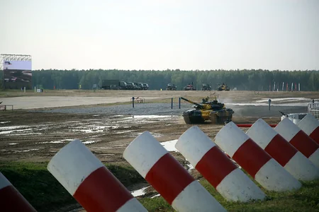 “Tank biatlonu” müsabiqəsinin açılış mərasimi keçirilib