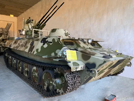 Defense minister inspects combat readiness of mobilization support base