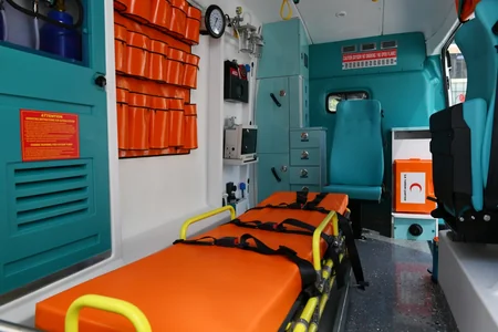 Prezidentin tapşırığı ilə Azərbaycana yeni təcili tibbi yardım avtomobilləri gətirilib 