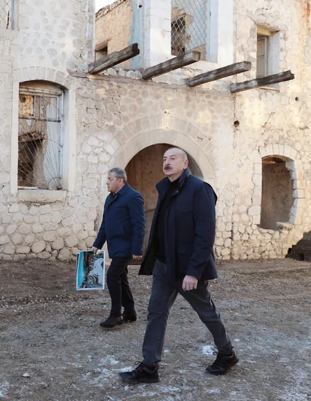 Ilham Aliyev inspects construction progress on Garabagh Street in Shusha city