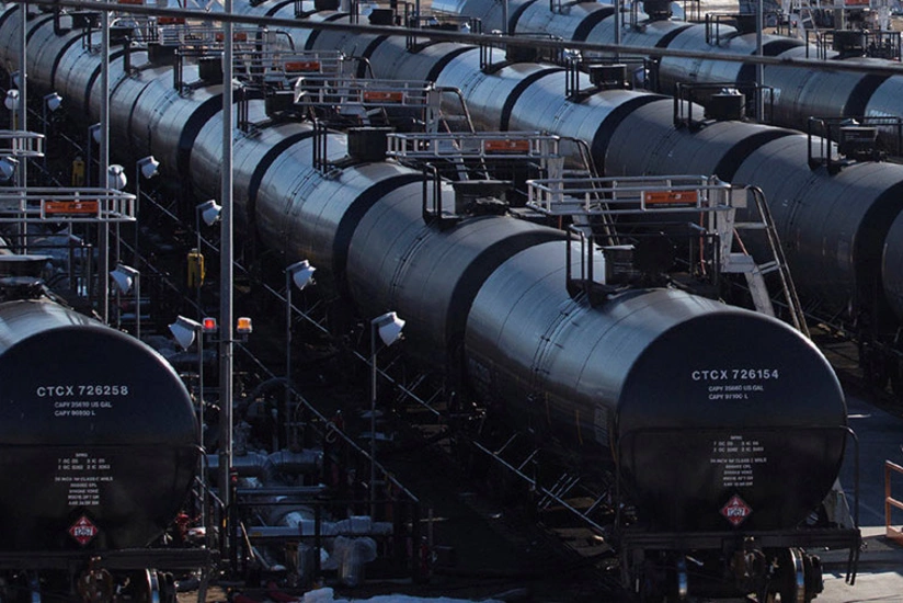 Dünyanın iri neft şirkətlərinin gəlirləri ilin ilk yarısında azalıb