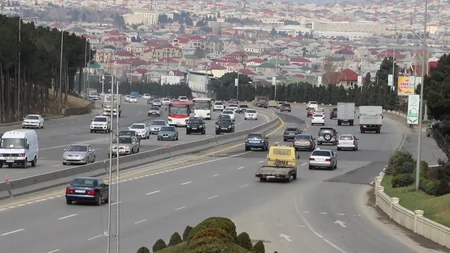 Paytaxtın şimal girişində tıxacı azaltmaq üçün tikinti işləri aparılır