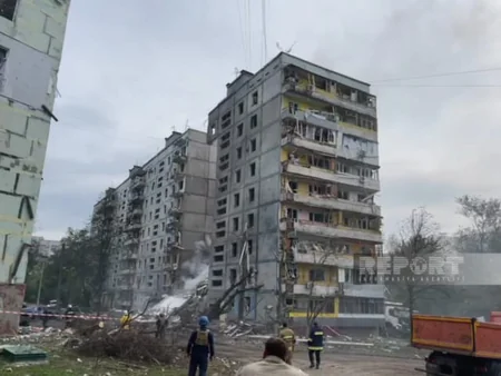 ФОТОРЕПОРТАЖ из центра Запорожья, разрушенного минувшей ночью