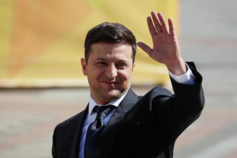 Зеленский внес в Раду законопроект о люстрации Порошенко