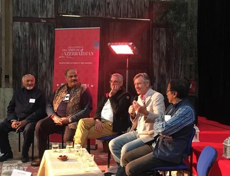 Fransanın Normandiya regionunda Azərbaycanda tolerantlıq ənənələrindən danışılıb - FOTO