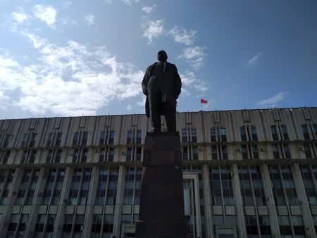 Silah, samovar, pryanik və bir də təkcə çayla kifayətlənməyən Neftçi - REPORTAJ