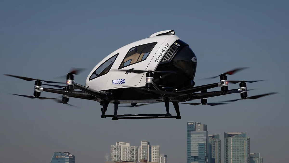 Dünyada ilk dəfə dron taksi sərnişinlə uçub