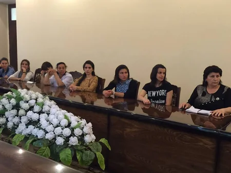 Gəncə Dövlət Universitetində AYF-nin nəşr etdiyi kitabların müzakirəsi keçirilib