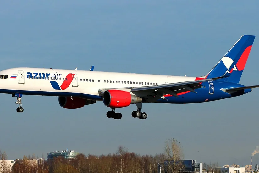 Застрявших в Египте российских туристов вывезут в Москву рейсом Azur Air